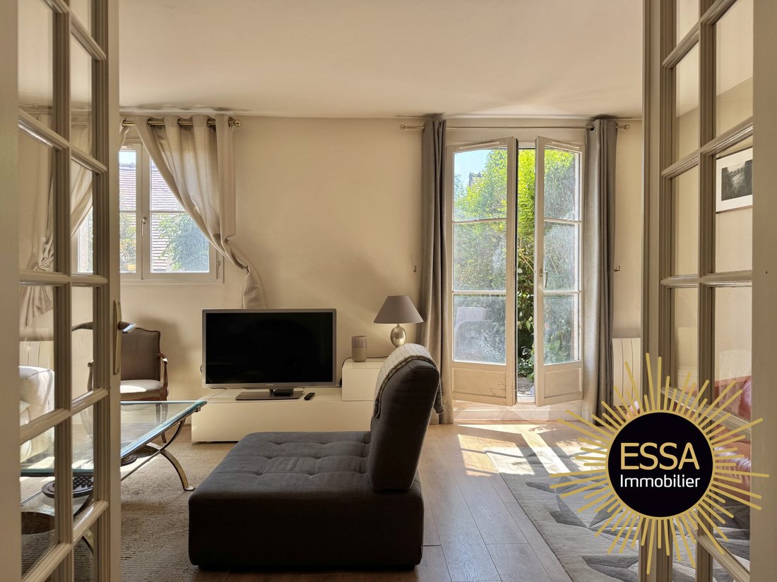 House in Bailly, Ile-de-France, France 2 - 18385374