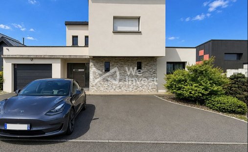 House in Ouest, Bruz, France 1