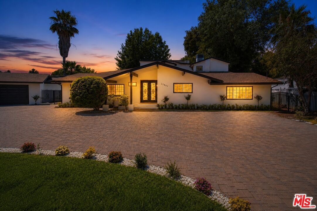 House in Los Angeles, California, United States 1 - 18379493