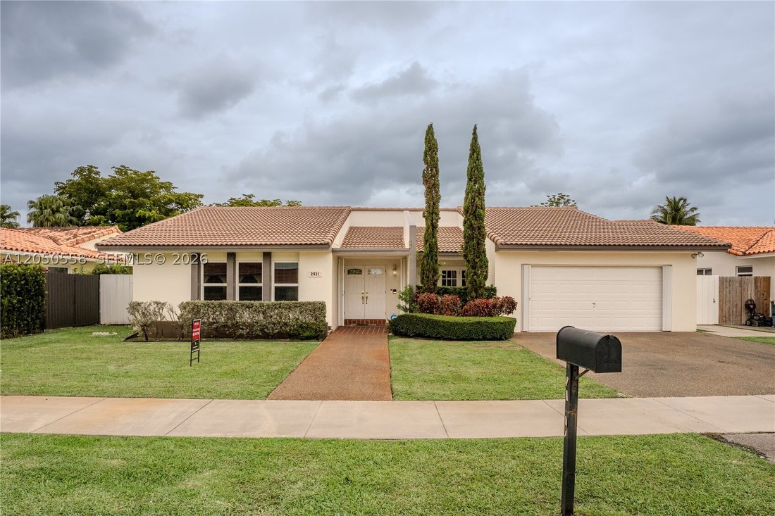 House in Miami, Florida, United States 1 - 18379446