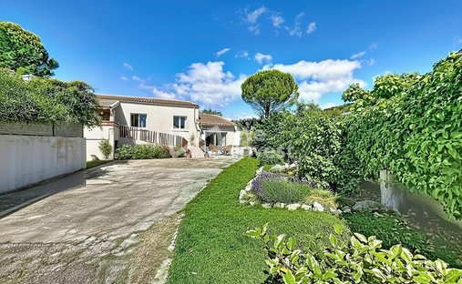 Villa in Village, Grabels, France 1