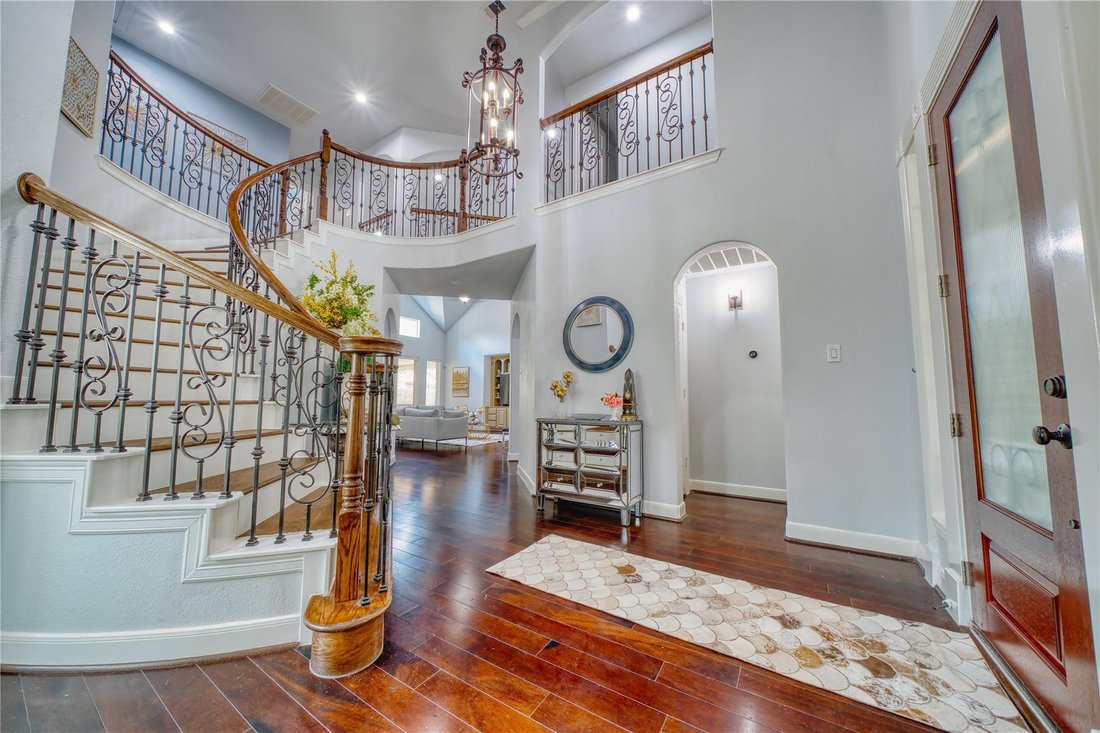 House in Sugar Land, Texas, United States 3 - 18373630