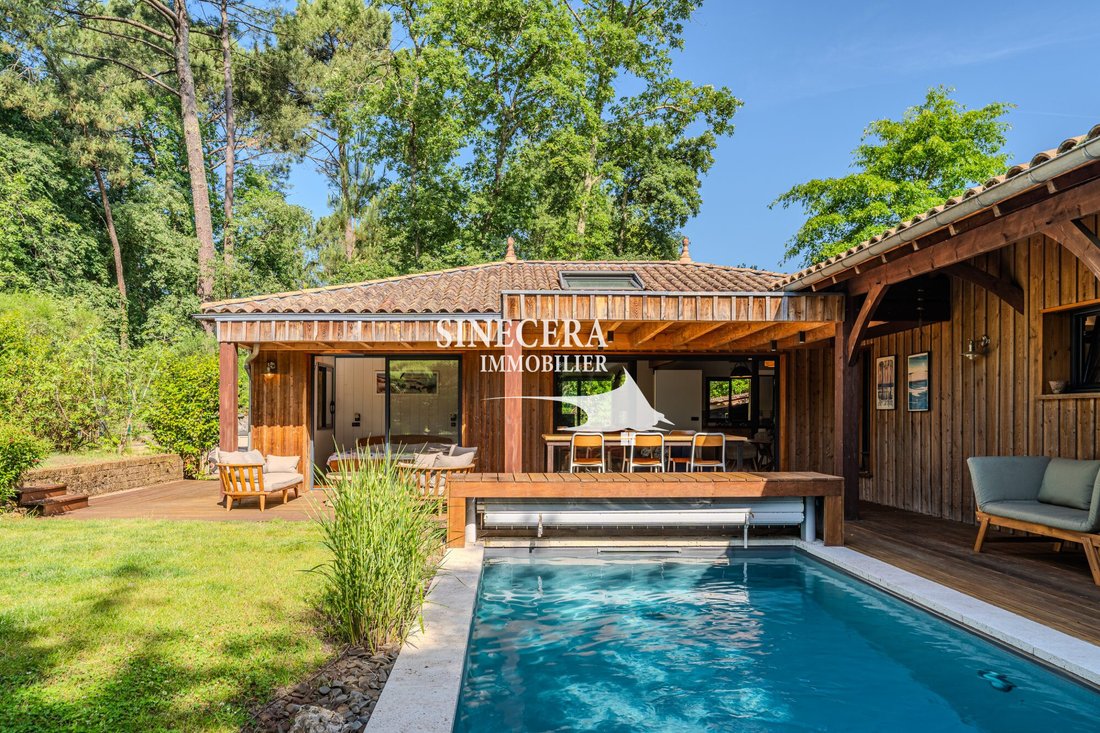 Villa in Sanguinet, Nouvelle-Aquitaine, France 1 - 18385039