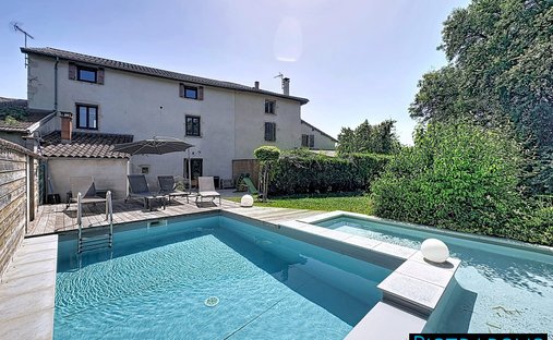 House in Quincieux, Auvergne-Rhône-Alpes, France 1