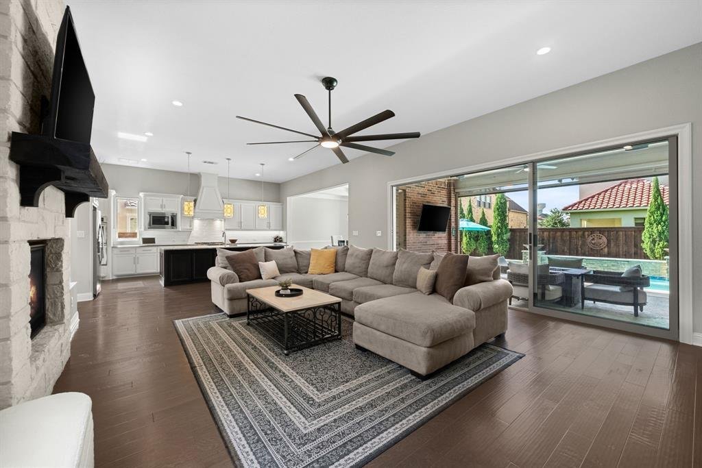 House in Frisco, Texas, United States 5 - 18373875