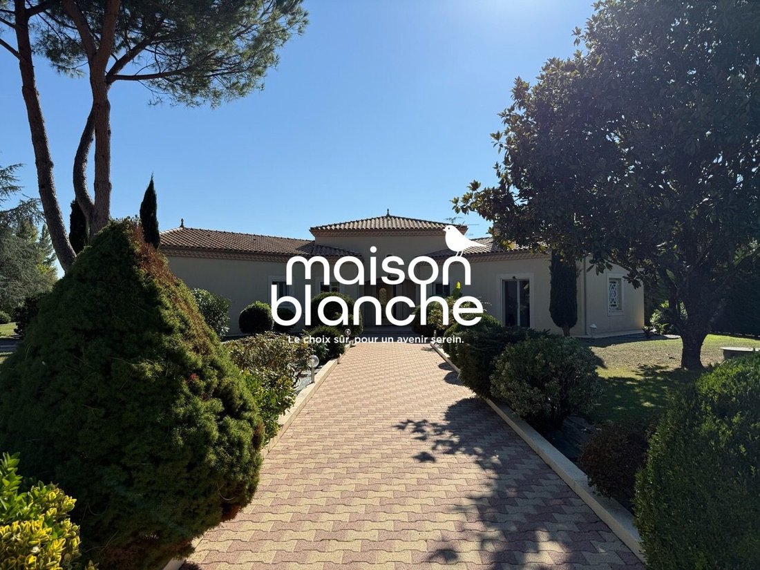 House in Lamothe-Montravel, Nouvelle-Aquitaine, France 2 - 17468712
