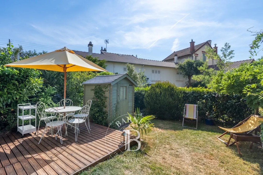 Casa en Le Chesnay, Le Chesnay-Rocquencourt, Francia 1 - 18374118