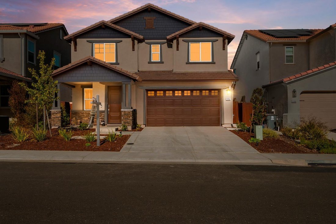 House in Folsom, California, United States 1 - 18379408