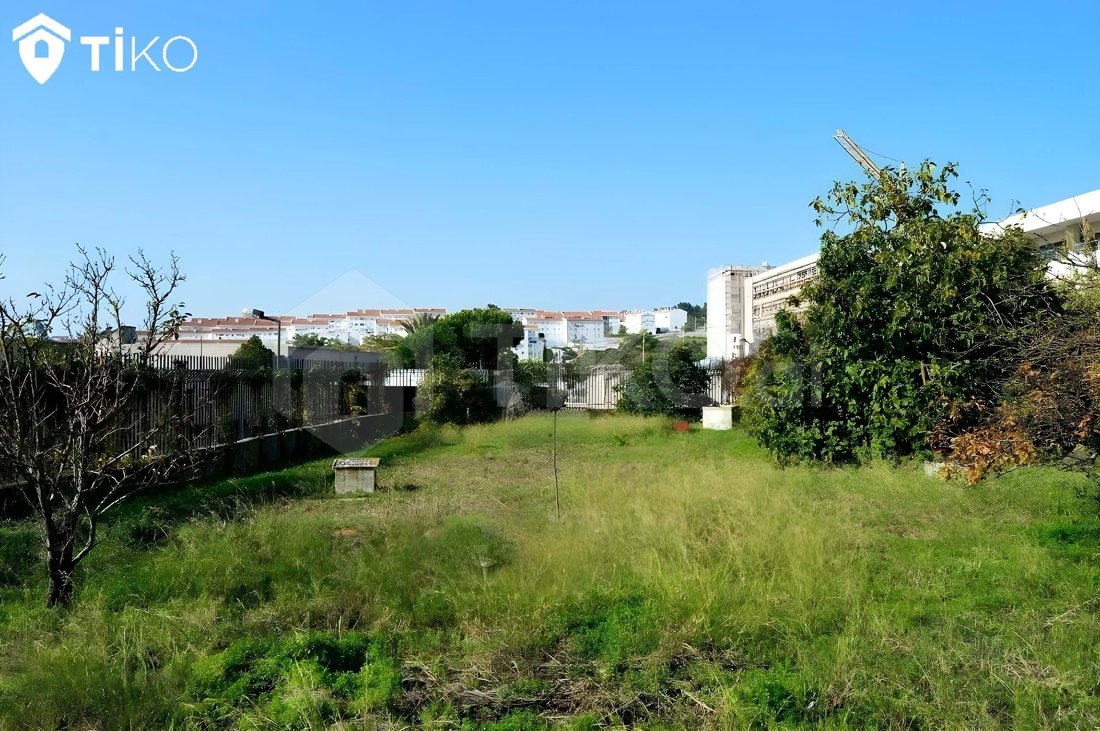 Land in Ajuda, Lisbon, Portugal 2 - 15072980