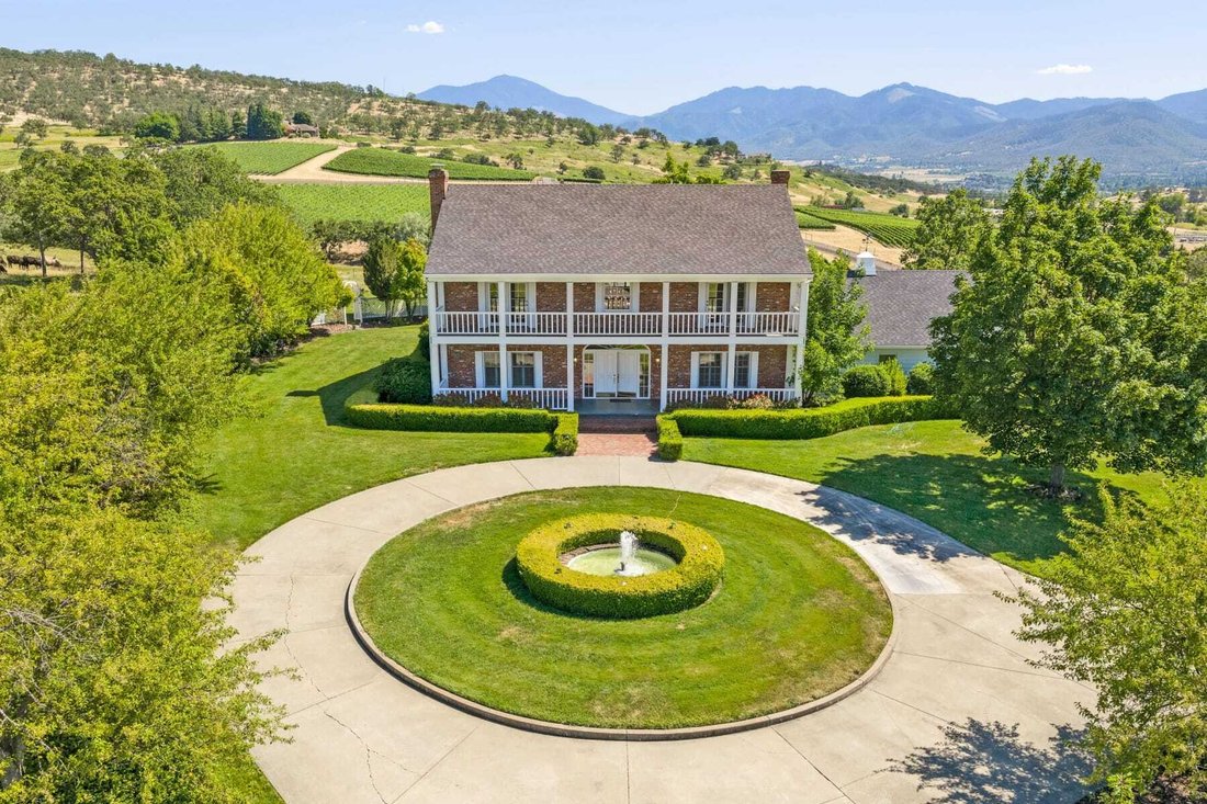 House in Medford, Oregon, United States 1 - 18374321
