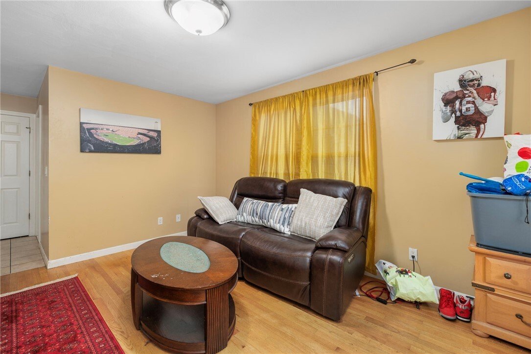 Pawtucket, Rhode Island, United States 4 - 18377963