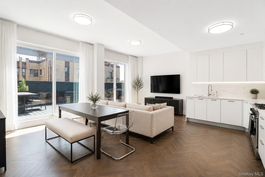 Condo in New York, New York, United States 1 - 18379628