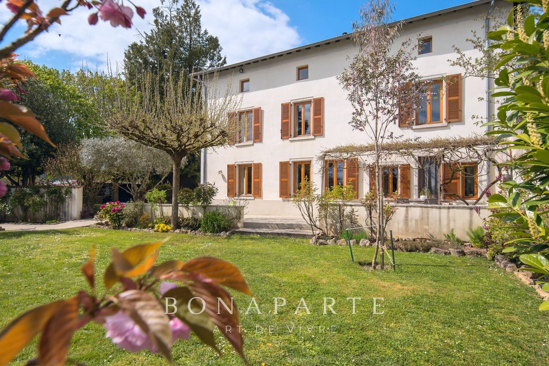 House in Villieu-Loyes-Mollon, Auvergne-Rhône-Alpes, France 1 - 18374426