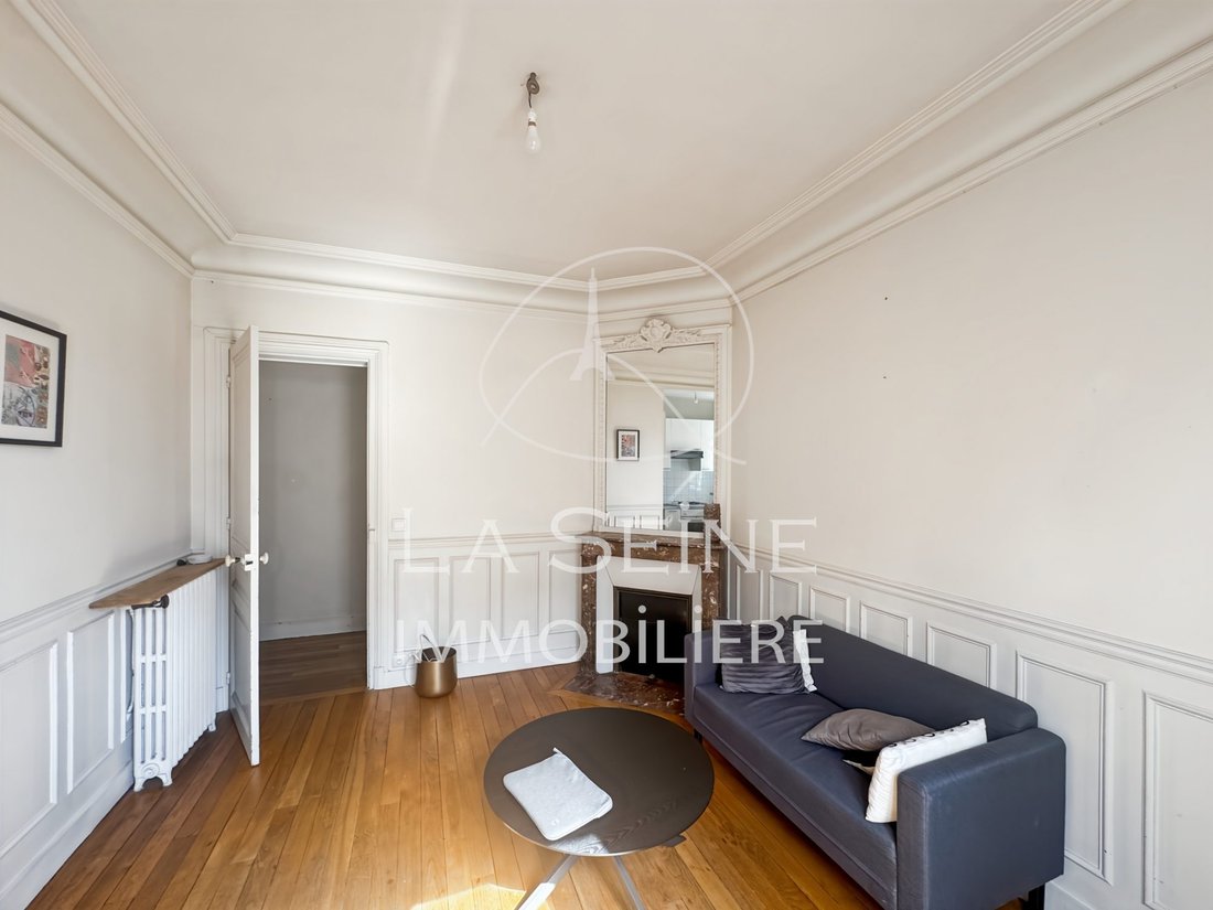 Apartment in Violet Commerce, Paris 15e Arrondissement, Paris 4 - 18246839