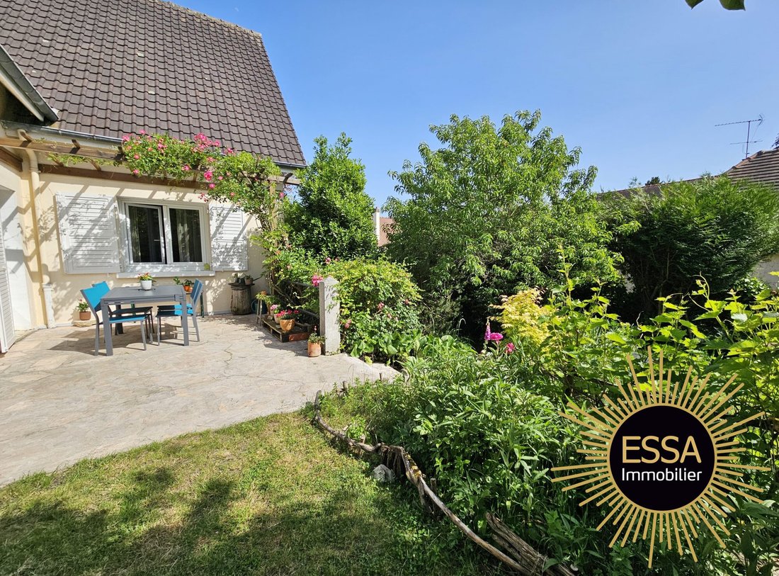 House in Bailly, Ile-de-France, France 5 - 18385352