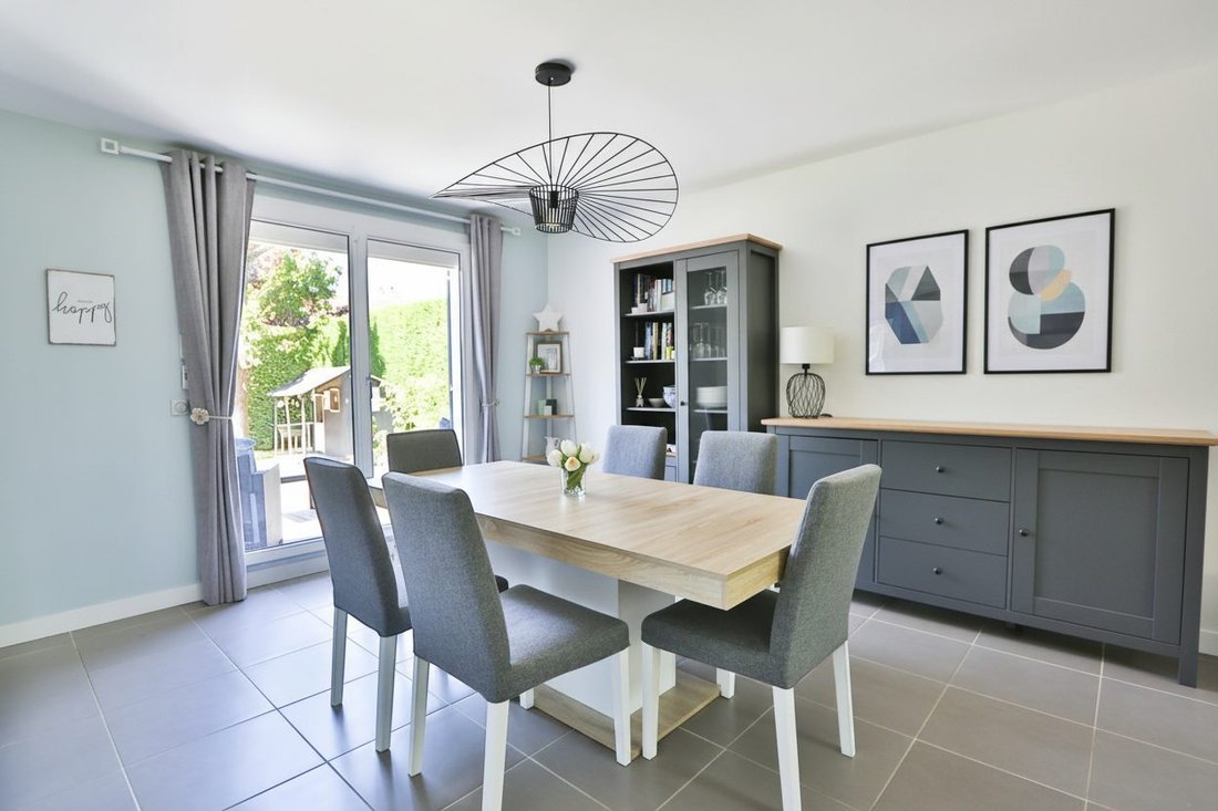 House in Magny-le-Hongre, Ile-de-France, France 3 - 18384970