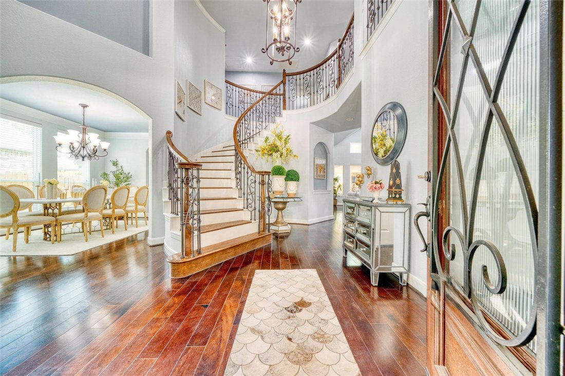 House in Sugar Land, Texas, United States 2 - 18373630