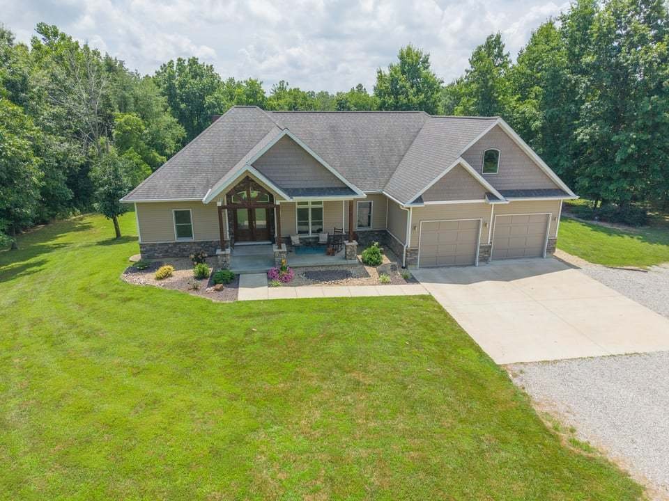House in Odin, Illinois, United States 1 - 18379466