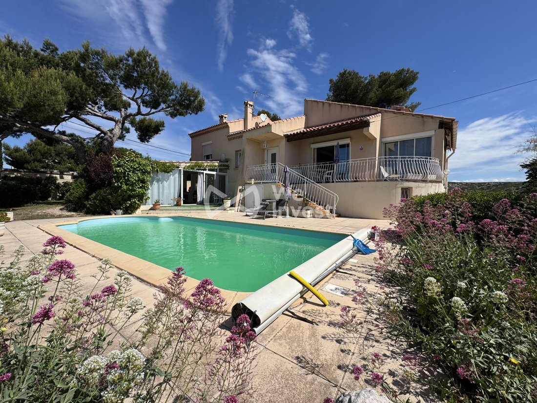 Villa in Centre, Carry-le-Rouet, France 1 - 18385647