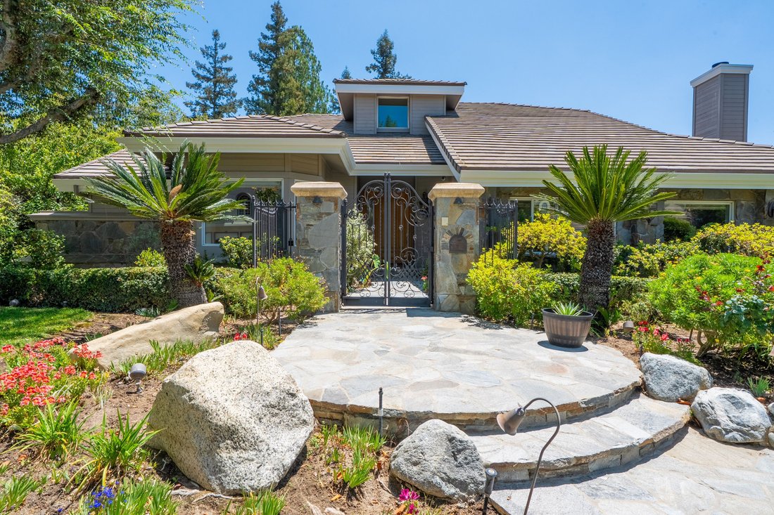 House in Los Angeles, California, United States 1 - 18374091