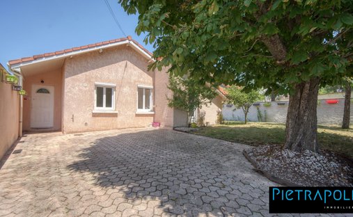House in Perica-La Roue, Rillieux-la-Pape, France 1