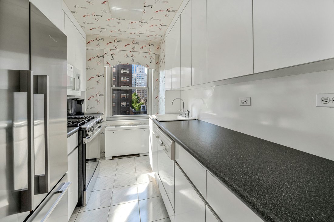 Co Op in New York, New York, United States 3 - 18365634