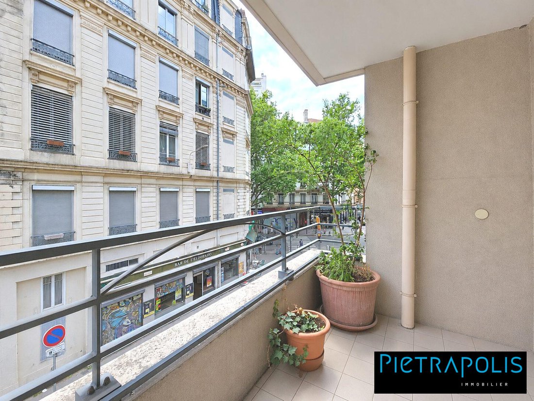 Apartment in Gerland, Lyon 7e Arrondissement, Lyon 3 - 18385743