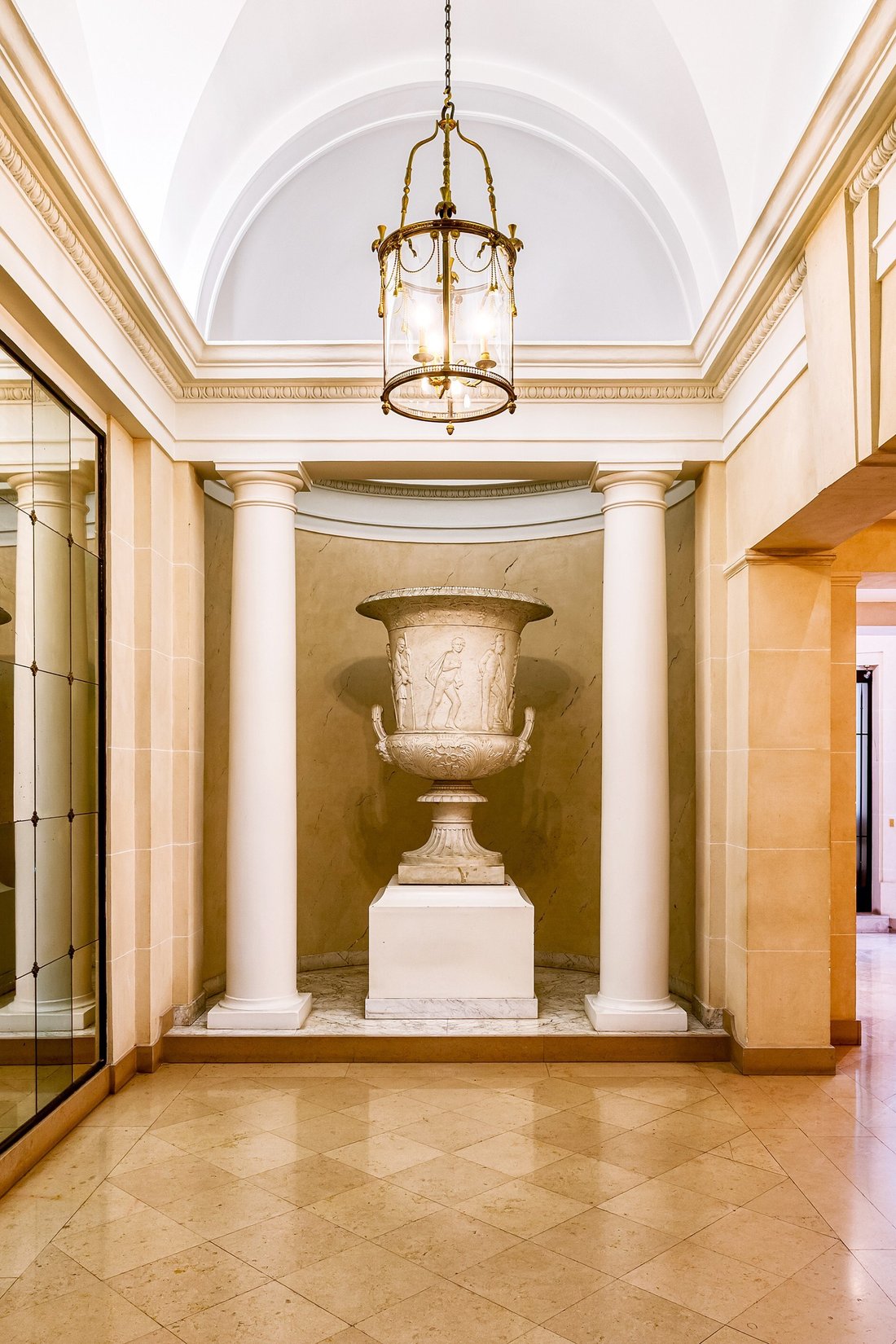 Apartment in Saint Germain l'Auxerrois, Paris 1er Arrondissement, Paris 3 - 18384737