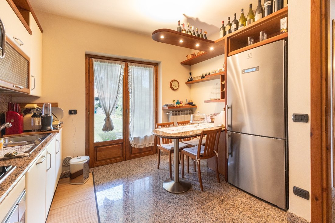 Villa in Cecca-Agagliate, Piedmont, Italy 5 - 18374109