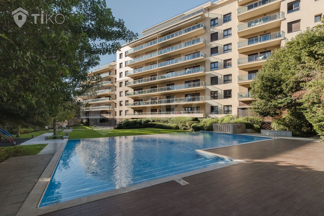 Apartment in Odivelas, Lisbon, Portugal 1 - 15029765