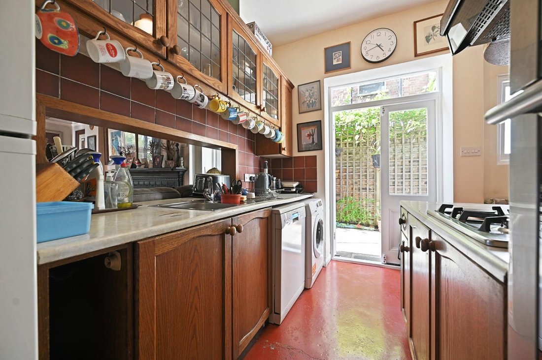 House in West Acton, Ealing, England 5 - 18377682