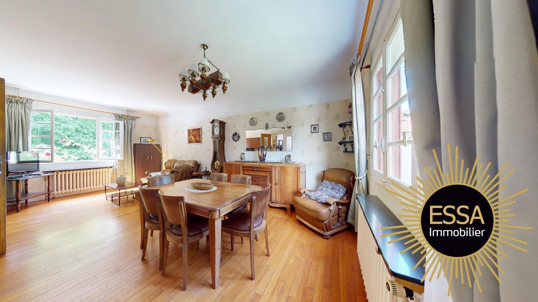 House in Forêt, Velizy-Villacoublay, France 4 - 18385447