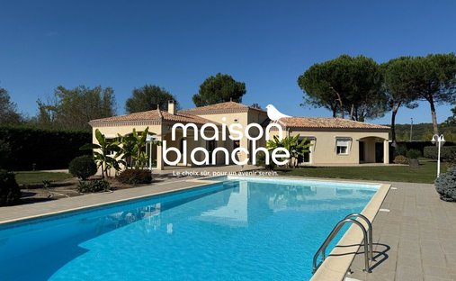 House in Lamothe-Montravel, Nouvelle-Aquitaine, France 1