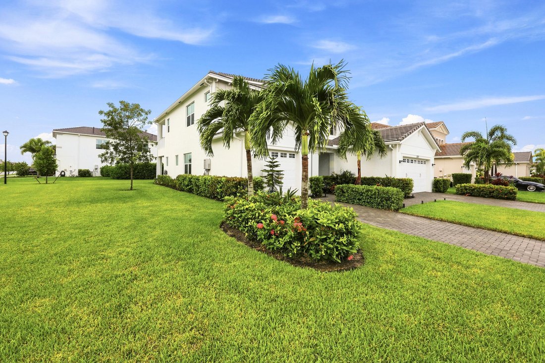 House in West Palm Beach, Florida, United States 4 - 18373158