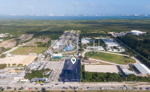 Land in Cancún, Quintana Roo, Mexico 1
