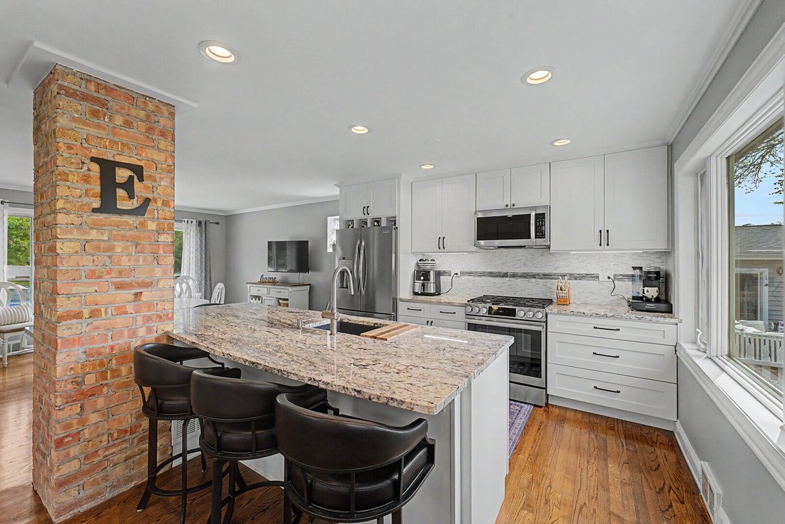 House in Glenview, Illinois, United States 4 - 18379207