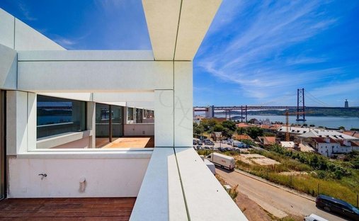 Villa in Estrela, Lisbon, Portugal 1