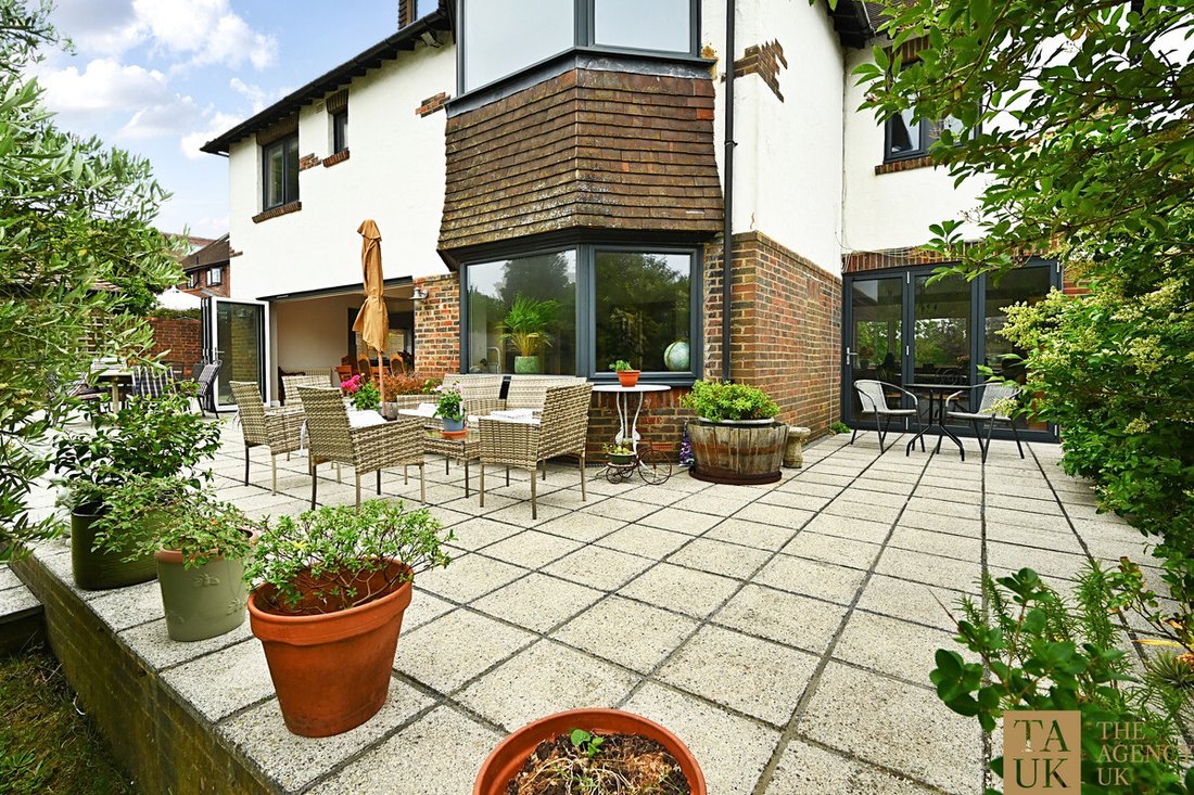 House in Patcham, England 5 - 18382935