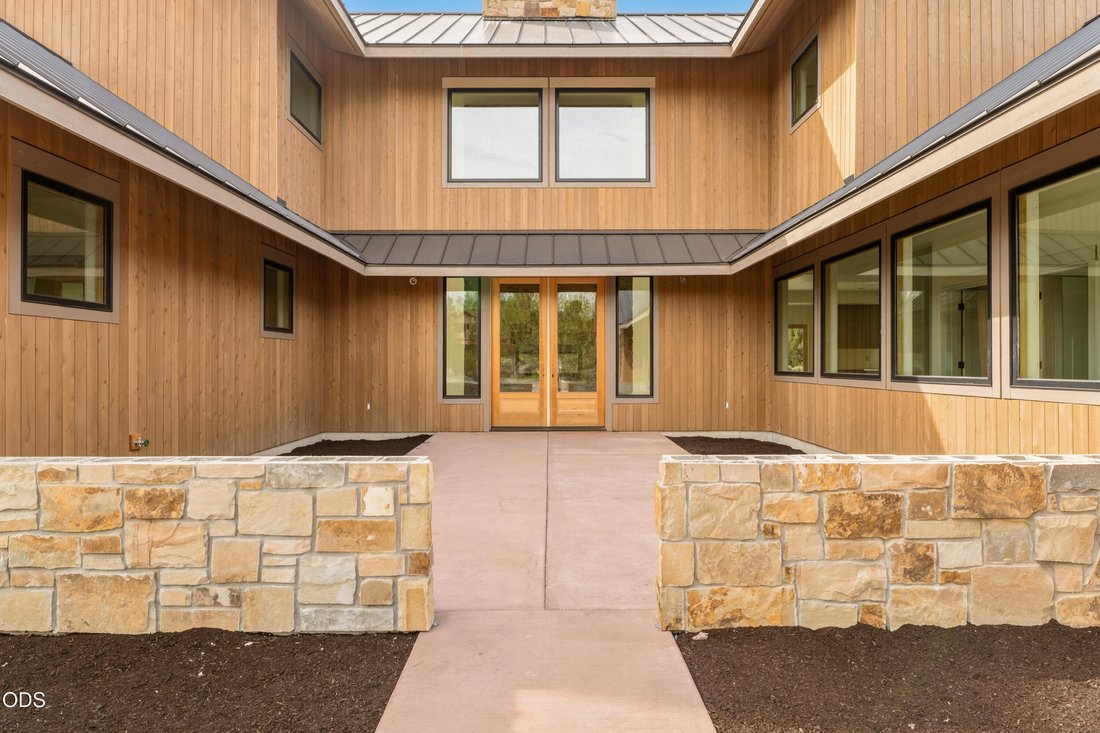 House in Bend, Oregon, United States 3 - 18378184
