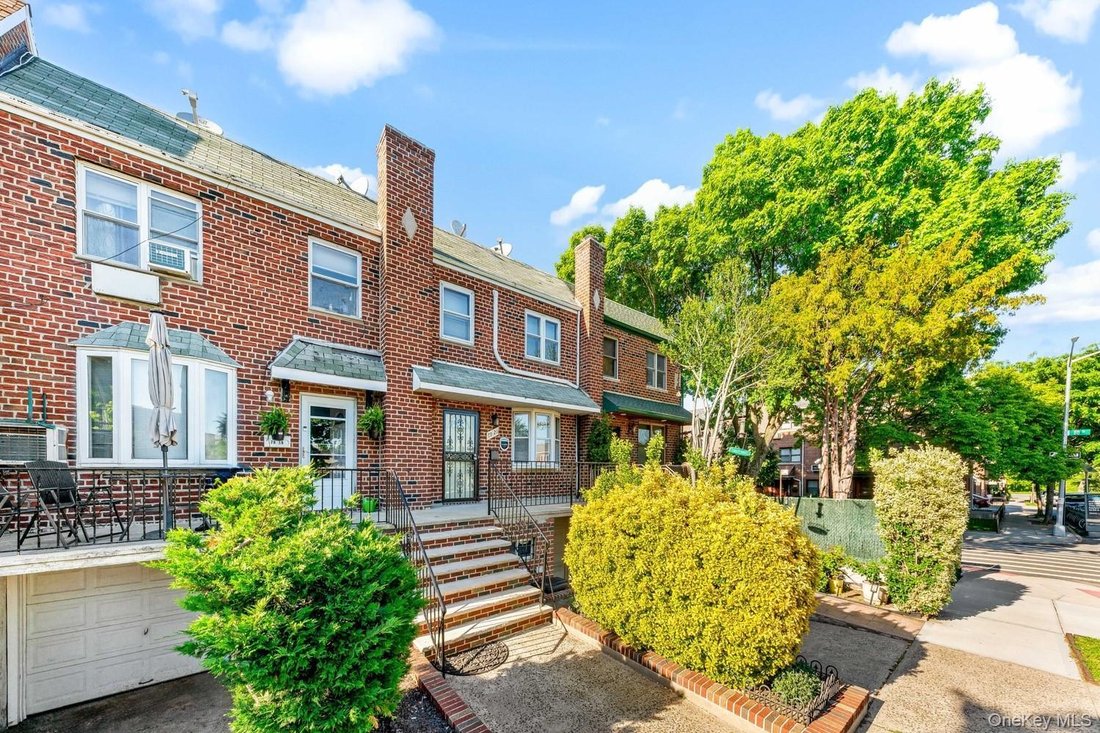 House in New York, New York, United States 2 - 18379635