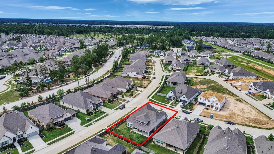 House in Conroe, Texas, United States 3 - 18373612
