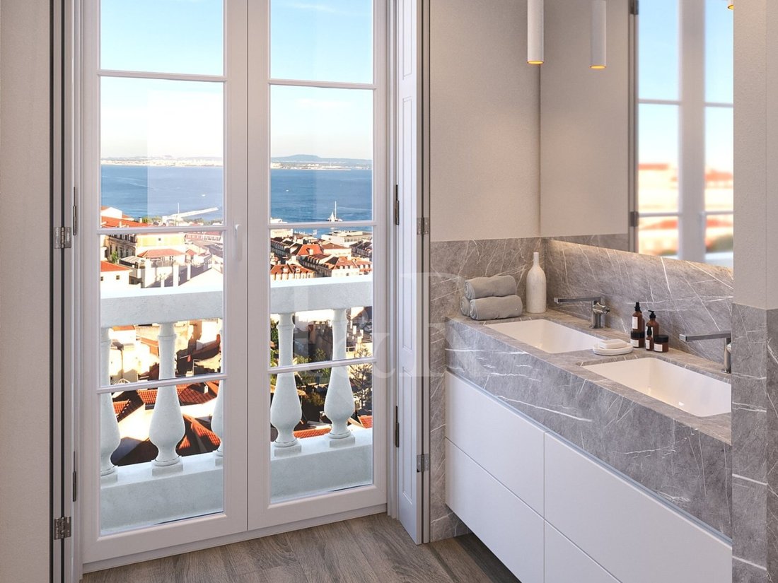 Apartment in Misericordia, Lisbon, Portugal 5 - 18382358