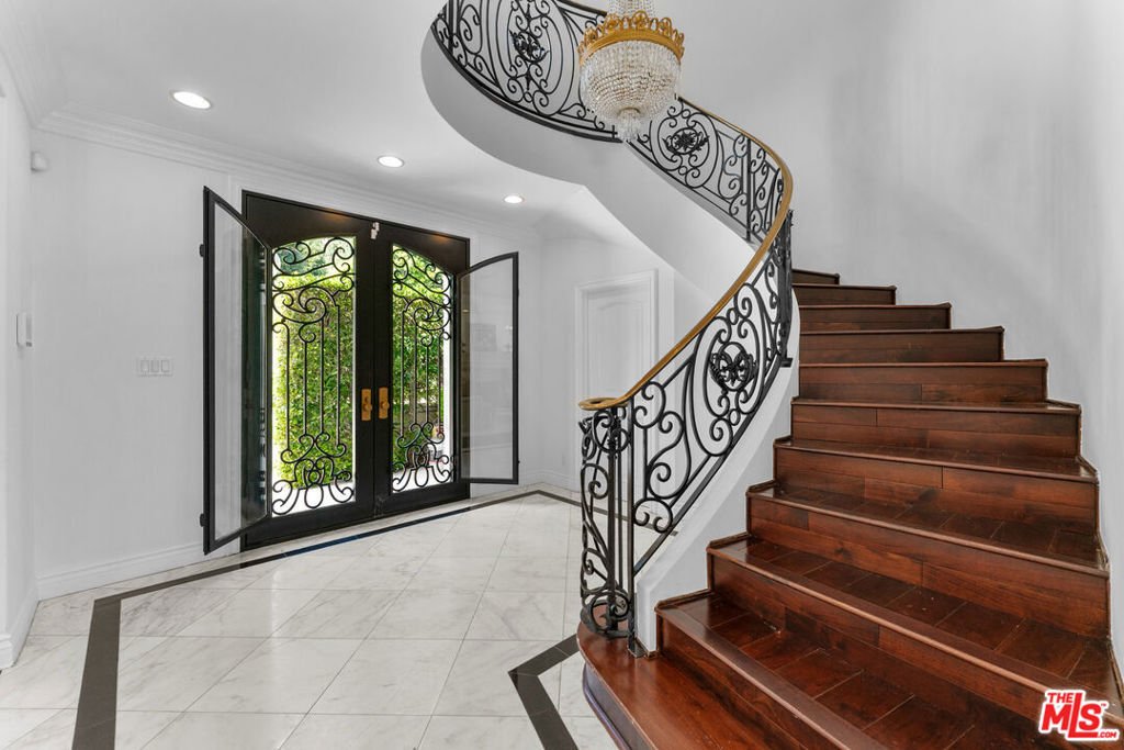 House in Los Angeles, California, United States 3 - 18377790