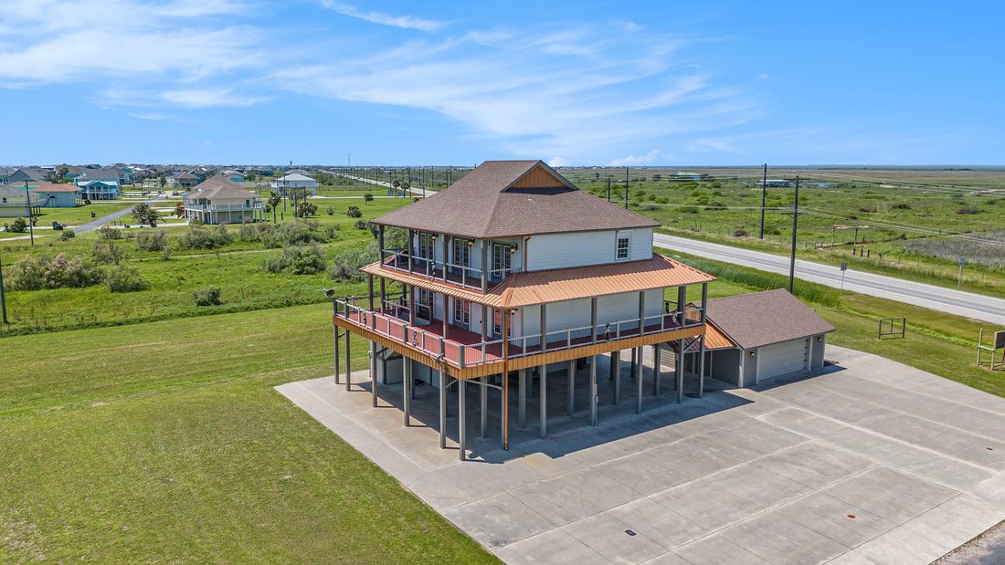 House in Bolivar Peninsula, Texas, United States 1 - 18379267