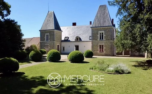 Castello a Santenay, Borgogna-Franca Contea, Francia 1