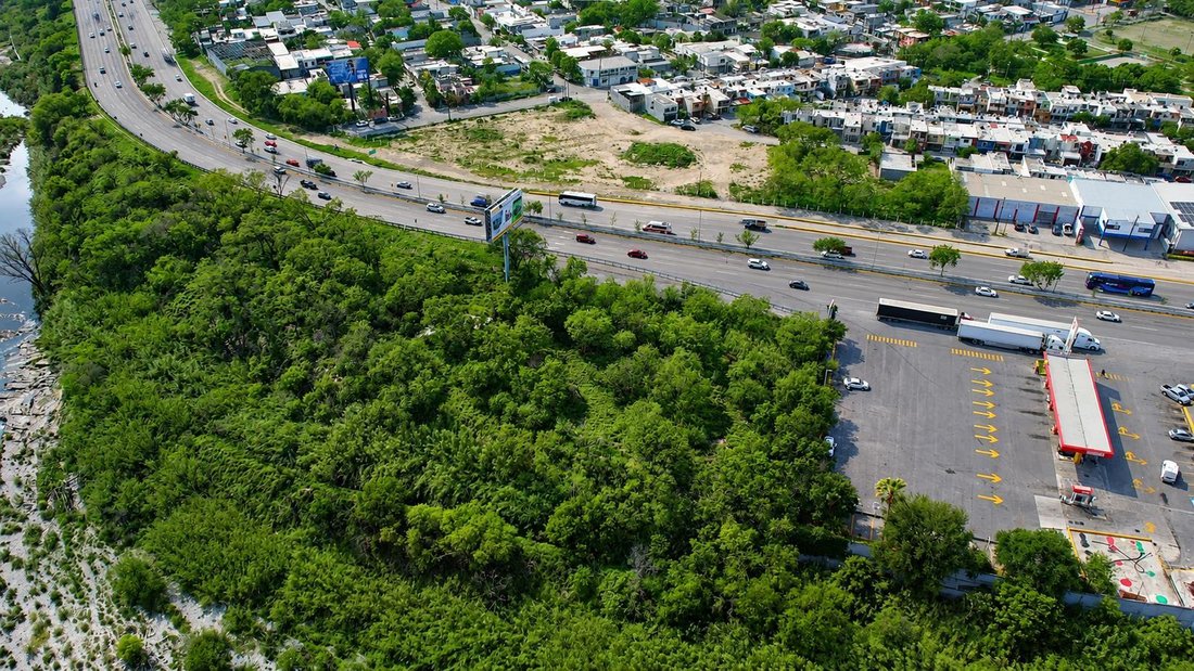 Land in Guadalupe, Nuevo Leon, Mexico 2 - 18374986