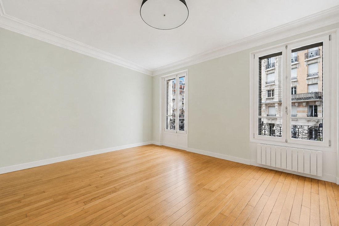 Apartment in Saint Lambert, Paris 15e Arrondissement, Paris 5 - 18378848