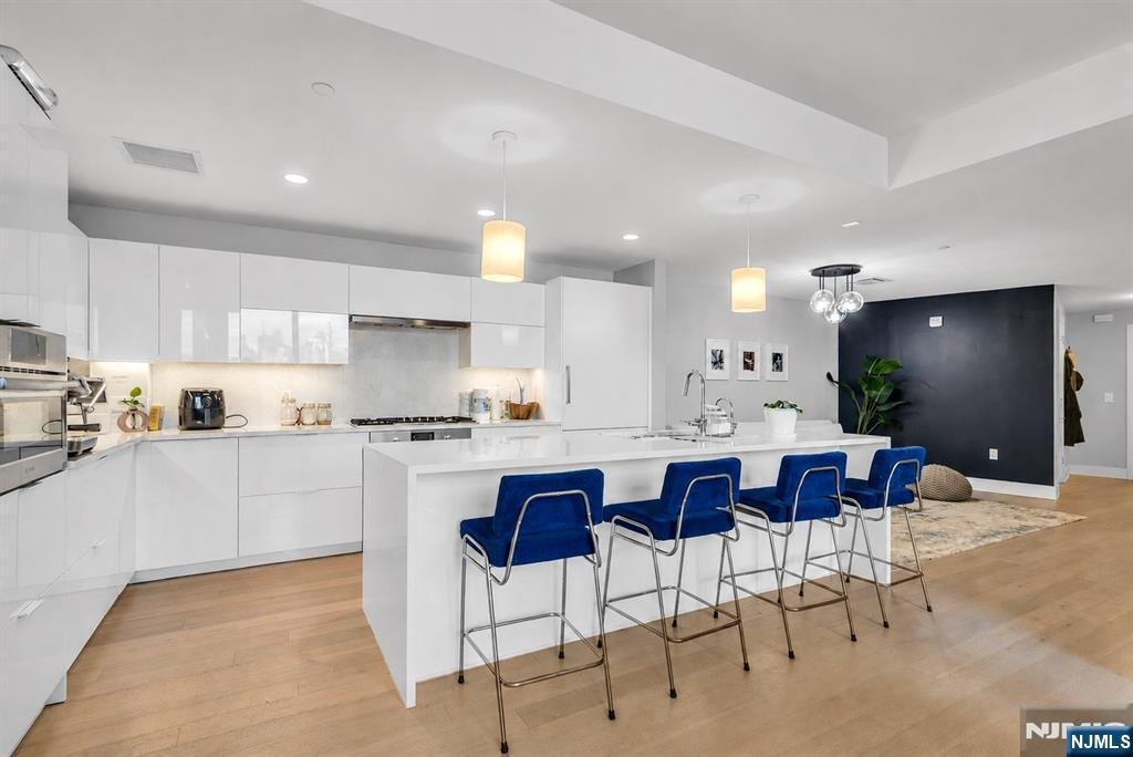 Condo in Guttenberg, New Jersey, United States 2 - 18366436