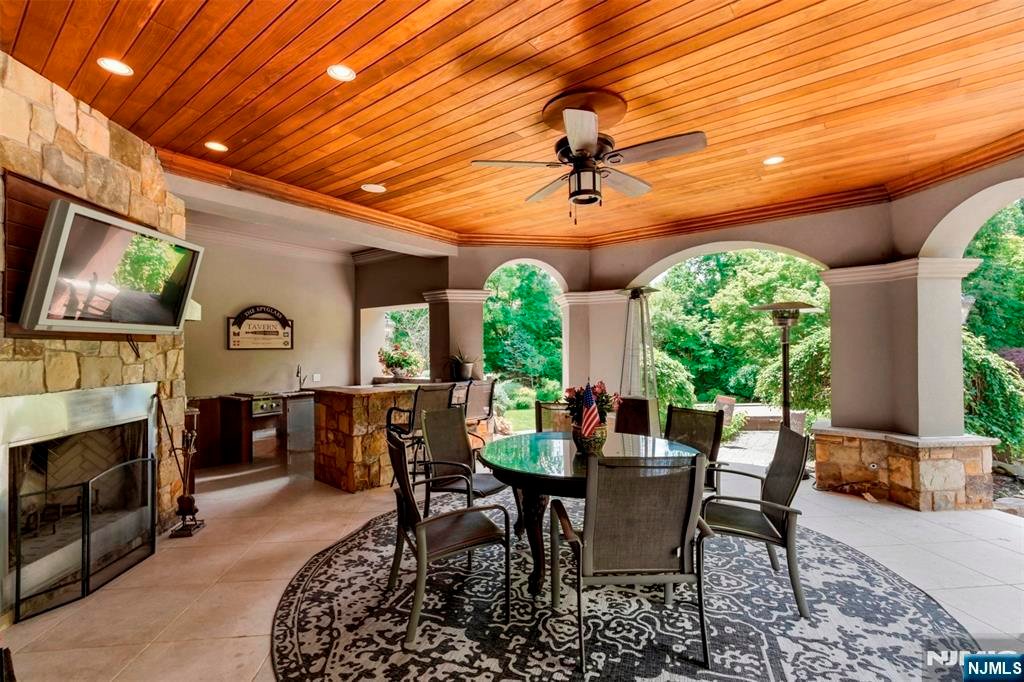 House in Saddle River, New Jersey, United States 4 - 18374895