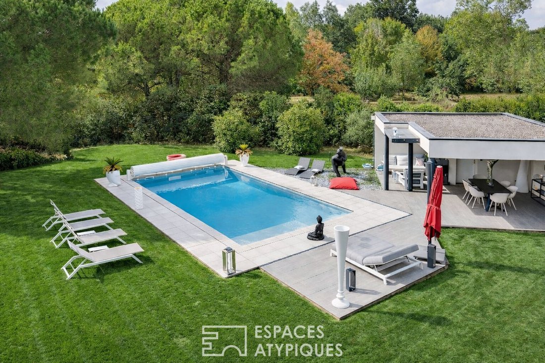 Villa in Casse Martin, L'Isle-Jourdain, France 1 - 18368187